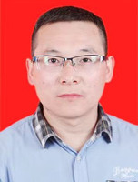 教导处主任：汤立斌
